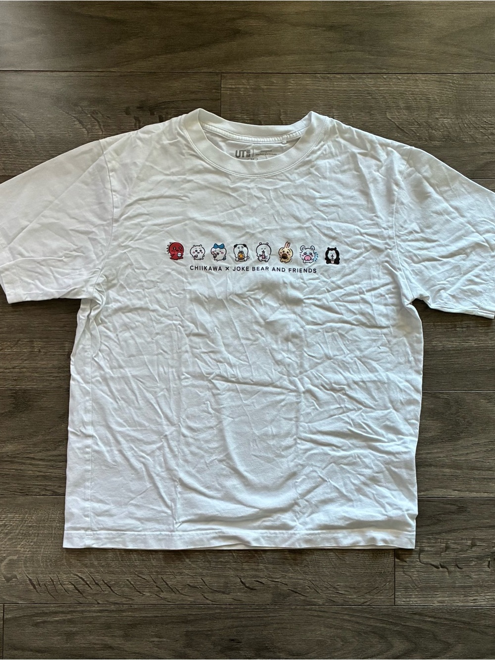 Uniqlo Chikawa x Joke Bear and Friends shirt